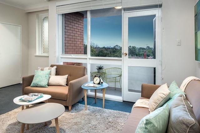 3/18 Segtoune Street, VIC 3101