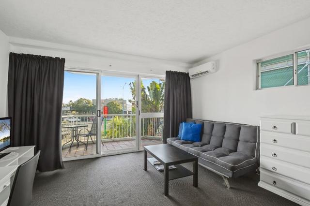 220/2007 Gold Coast Highway, QLD 4220