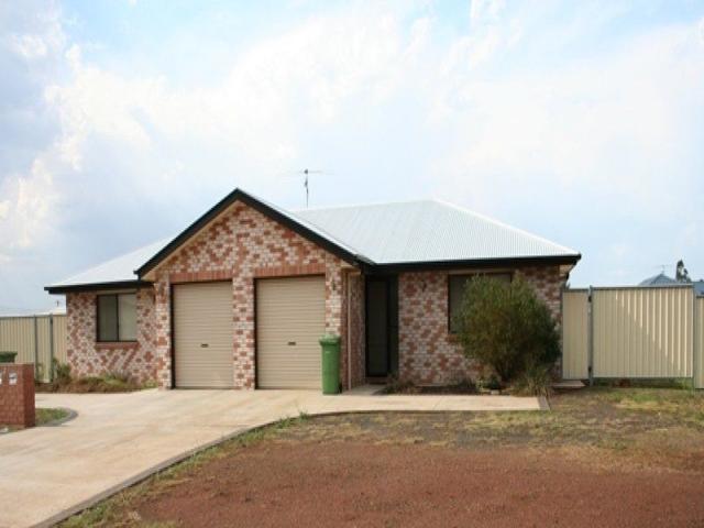 2/2 Lynne Court, QLD 4401