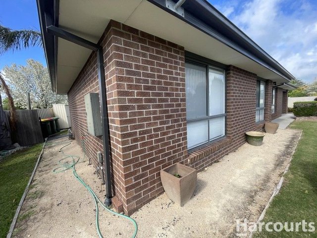 1 Tena Avenue, VIC 3400