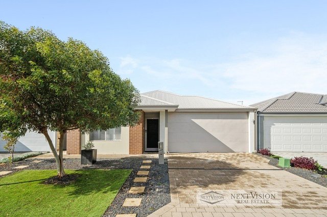 10 Olivine Rd, WA 6164