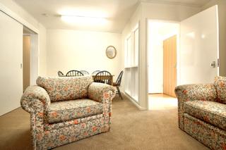 Lounge (2006-10-26)