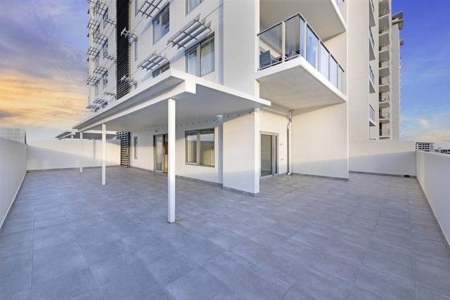 609/31 Woods  Street, NT 0800