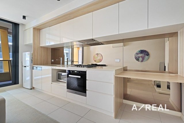 1012/3 Yarra St, VIC 3141