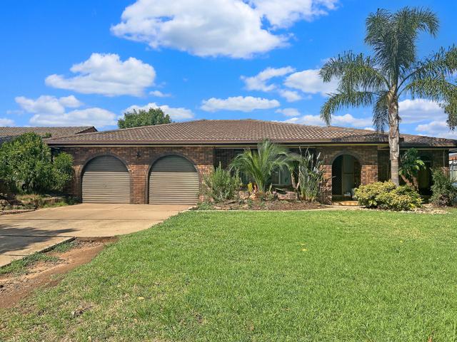 12 Alder Place, NSW 2830
