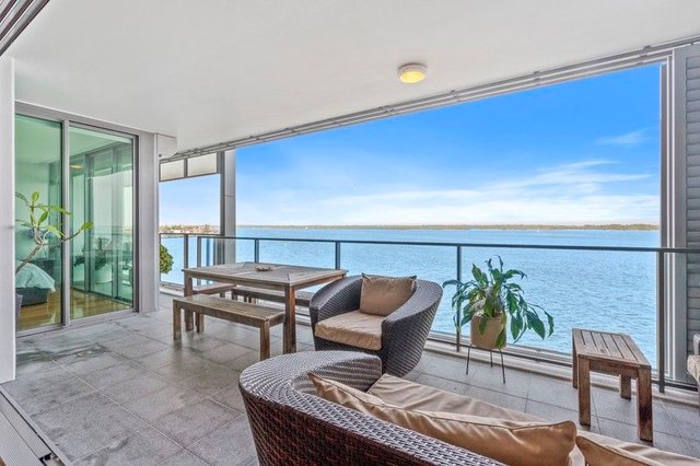 27502 Ephraim Island, QLD 4216