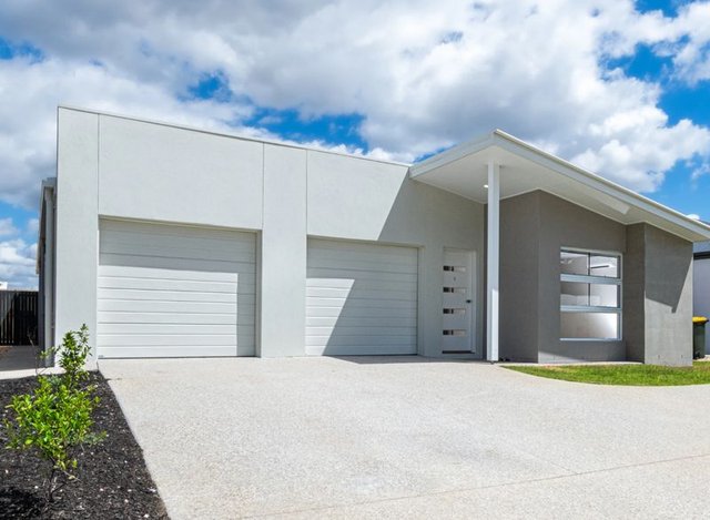 2/106 Pierro Place, QLD 4133