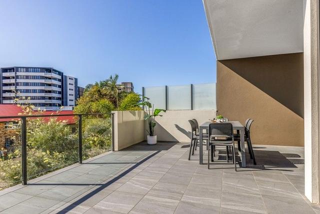 5/20 Beach Road, QLD 4558