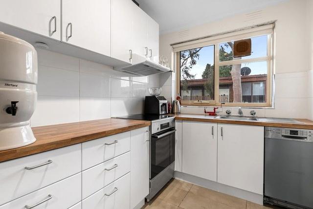 10/117 Wellington Street, VIC 3031