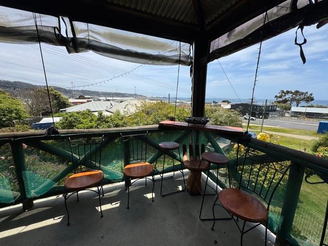 12 Hull St., TAS 7320