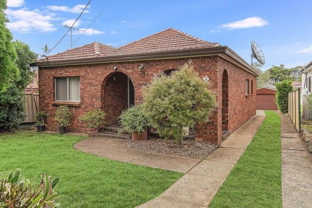 2 Irvine Street, NSW 2200