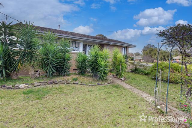 34 Chifley Crescent, NSW 2650