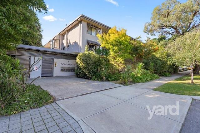20/4 Comer Street, WA 6152