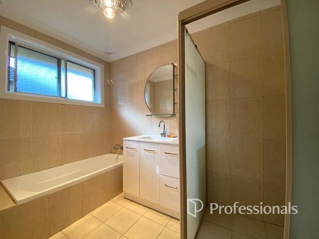 73 Gibson Avenue, NSW 2747