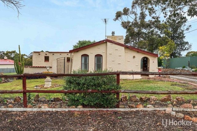 6 Eucalypt Drive, SA 5118
