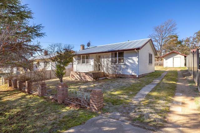12 Buchan Parade, NSW 2630