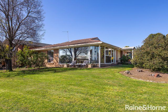 28 Eastlake Drive, NSW 2650
