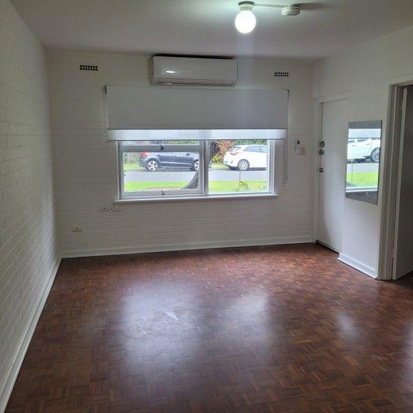 3/15 The Avenue, WA 6009