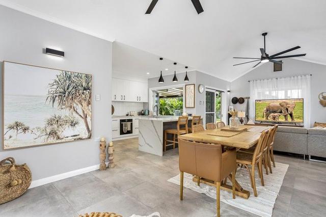 185 Robert  Road, QLD 4869