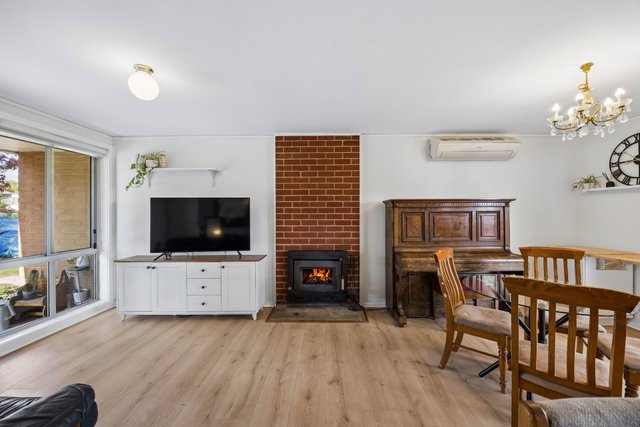 25 Croton Street, ACT 2611
