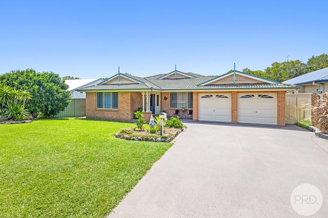 2 Biscay Close, NSW 2316