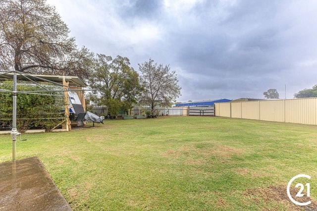 25 Young Street, NSW 2871