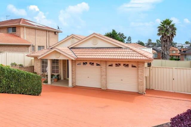 16 Mary Brown Place, NSW 2560