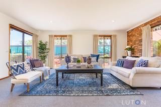 Lounge area (2019-11-14)