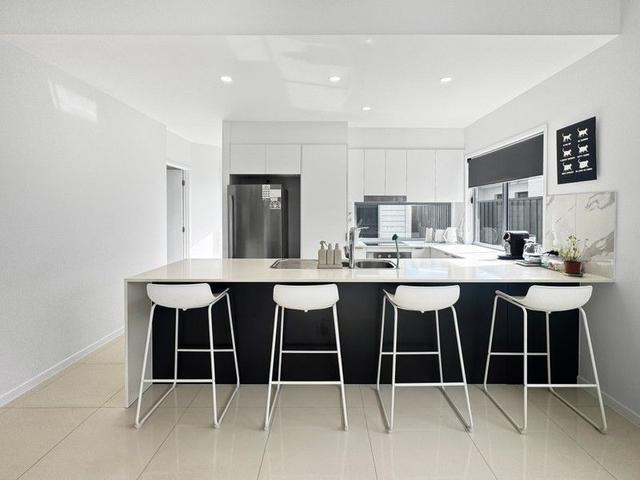 12 Shamrock Place, QLD 4553