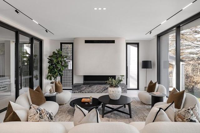 8 Battle Boulevard, NSW 2092