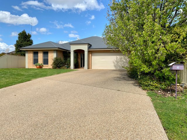 6 Melissa Place, NSW 2680