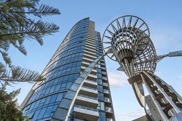 2105/100 Harbour Esplanade, VIC 3008