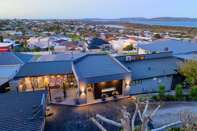 3 Robert Street, WA 6330