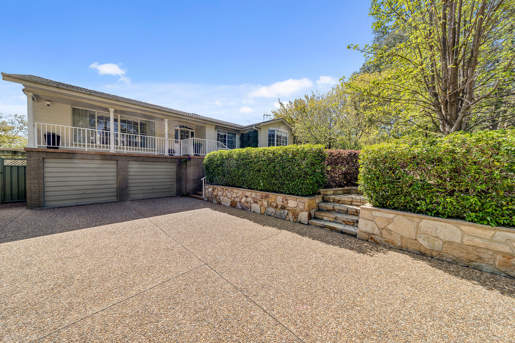 33 Barada Crescent, Aranda ACT 2614 Allhomes