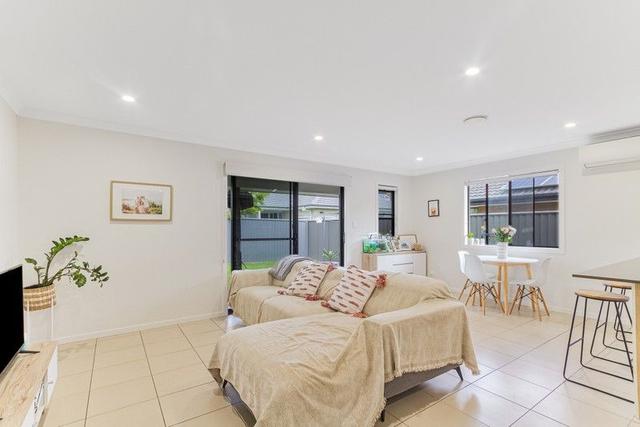9A & 9B Lorikeet Drive, NSW 2486