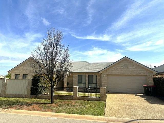 2 Salvanza Cres, NSW 2680