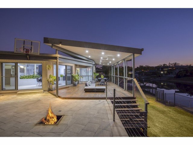 16 Cedar Place, QLD 4218