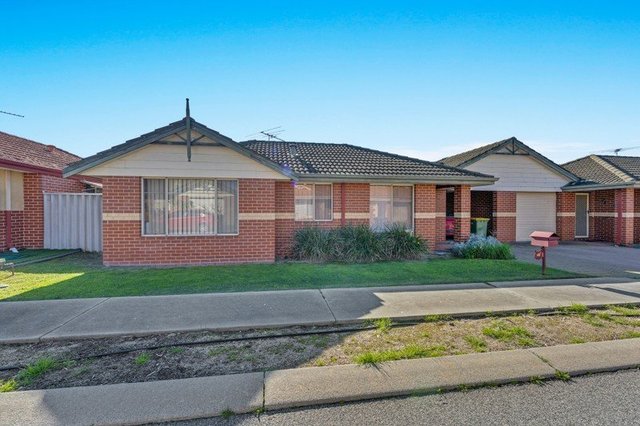 48/33 Seaforth Ave, WA 6110