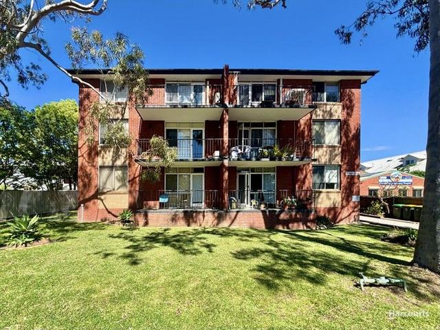8/19 Chamberlain Street, NSW 2560