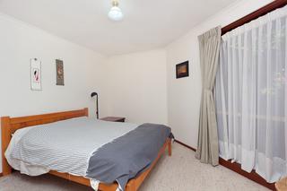 Bedroom 1 (2013-01-25)