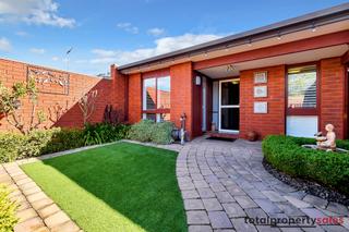 Entry Private Courtyard