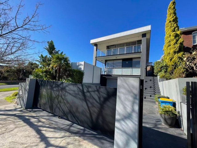 1 Birrell Court, VIC 3101