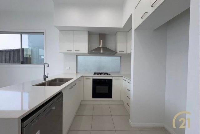 76 Arkley Avenue, NSW 2559