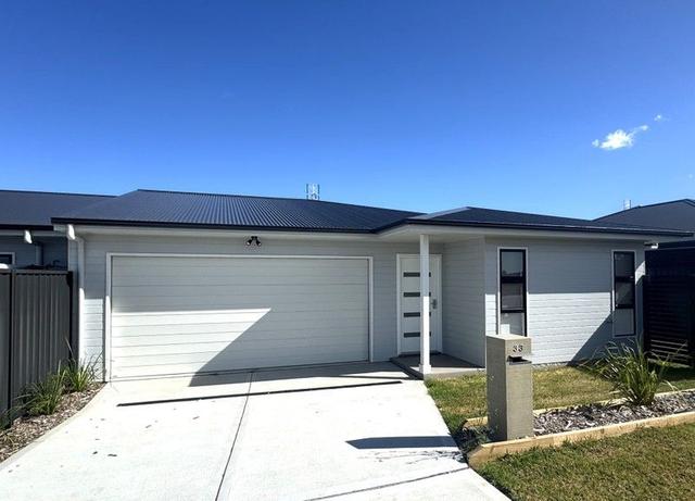 33 Royston Cct, NSW 2320