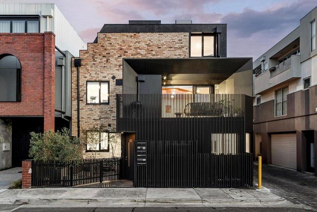 1/10 Linden Street, VIC 3057
