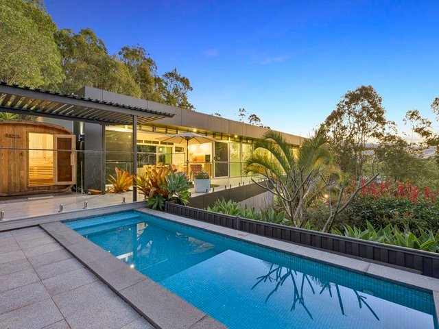 11 Guara Grove East, QLD 4209