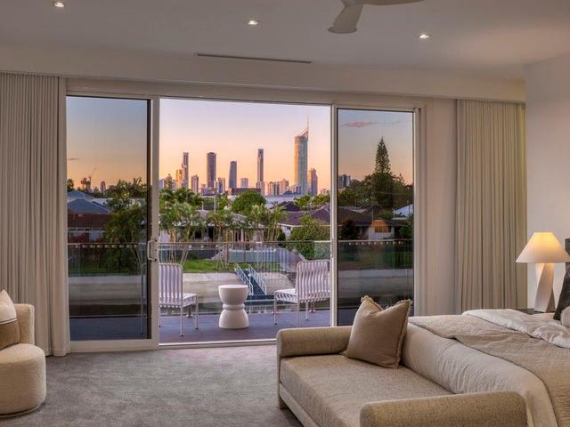 9 Grant Place, QLD 4218
