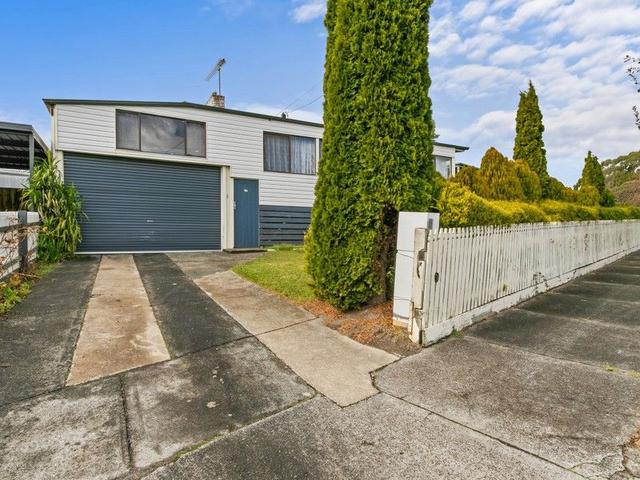 17 Windsor Avenue, VIC 3840