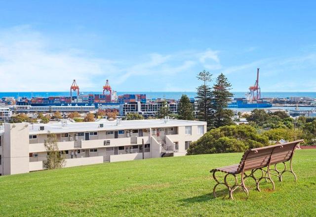 12/8 Ord Street, WA 6160