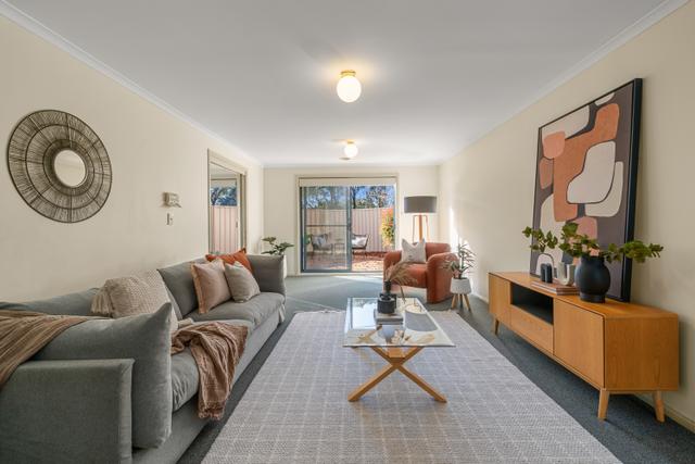 10/2 Dines Place, ACT 2617